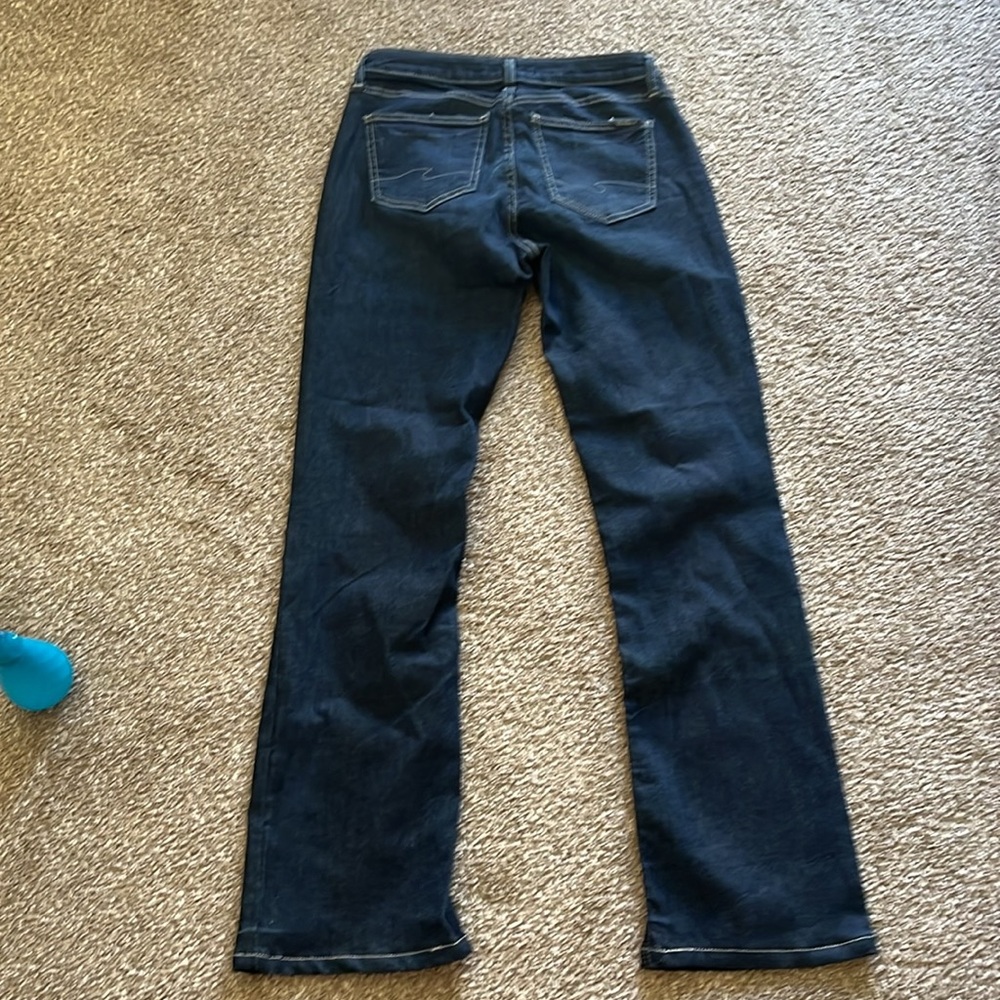 Woman’s dark was Silver Jeans - Picture 2 of 4